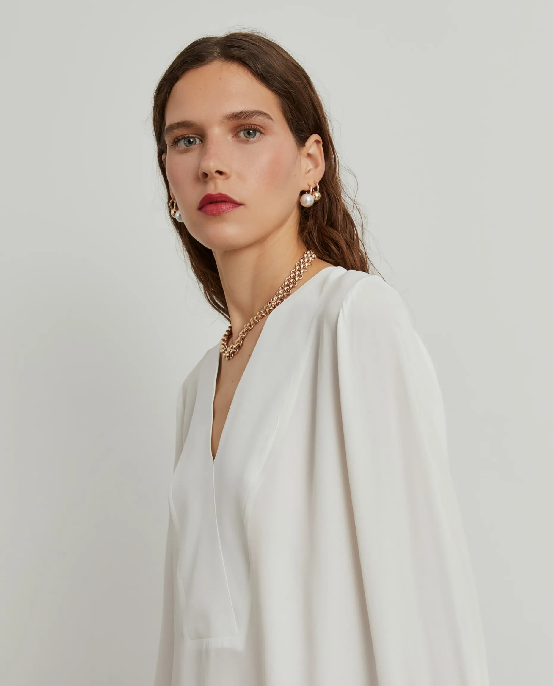 Blusa fluida decote em V|LION OF PORCHES Flash Sale