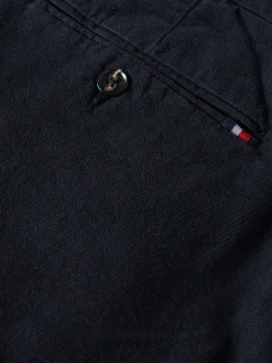Calças chino regular fit com pregas|LION OF PORCHES Online