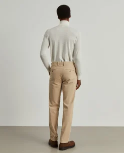 Calças chino regular fit em veludo|LION OF PORCHES Fashion