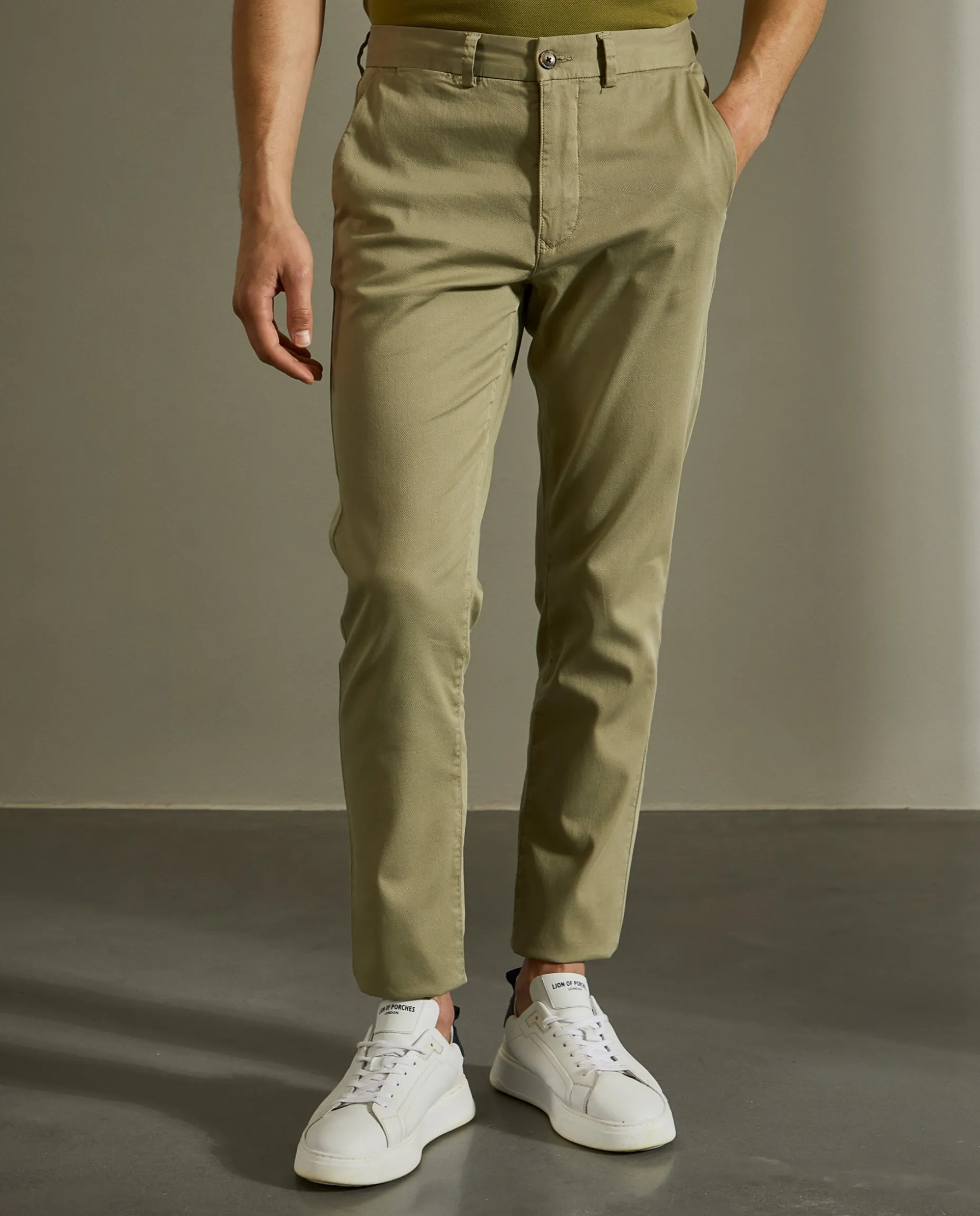Calças chino slim fit|LION OF PORCHES Online