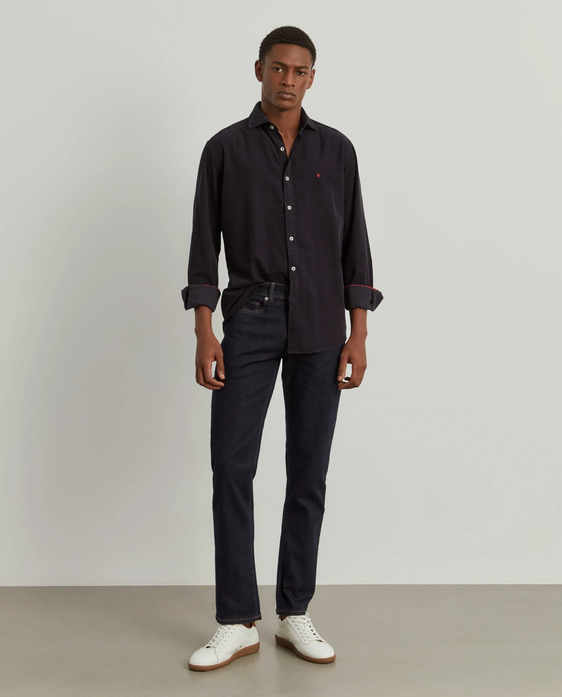 Calças denim regular fit lavagem escura|LION OF PORCHES Store