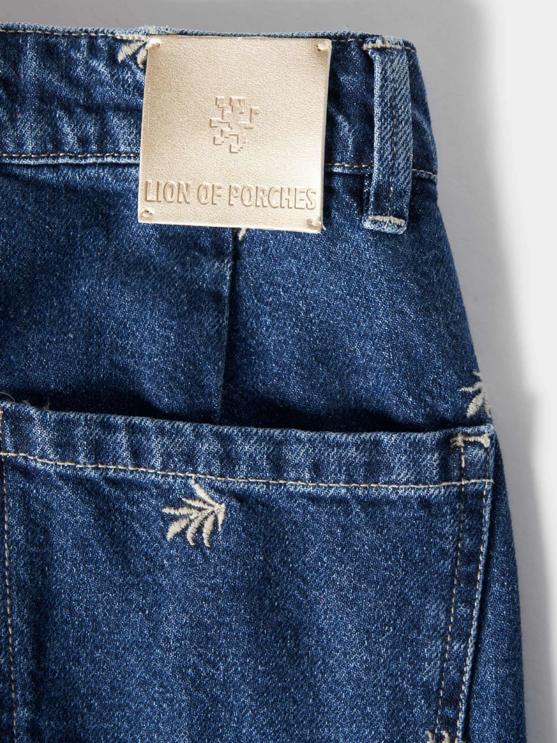 Calças denim wide leg com bordados|LION OF PORCHES Best Sale
