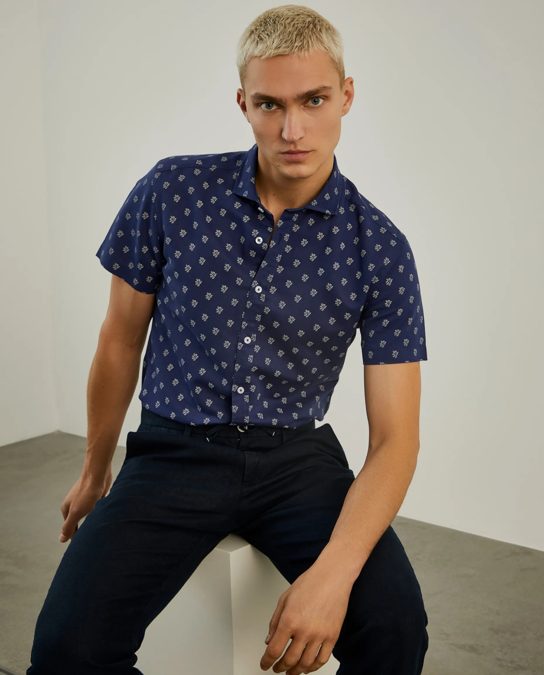 Camisa manga curta em linho e algodão com leões|LION OF PORCHES Shop