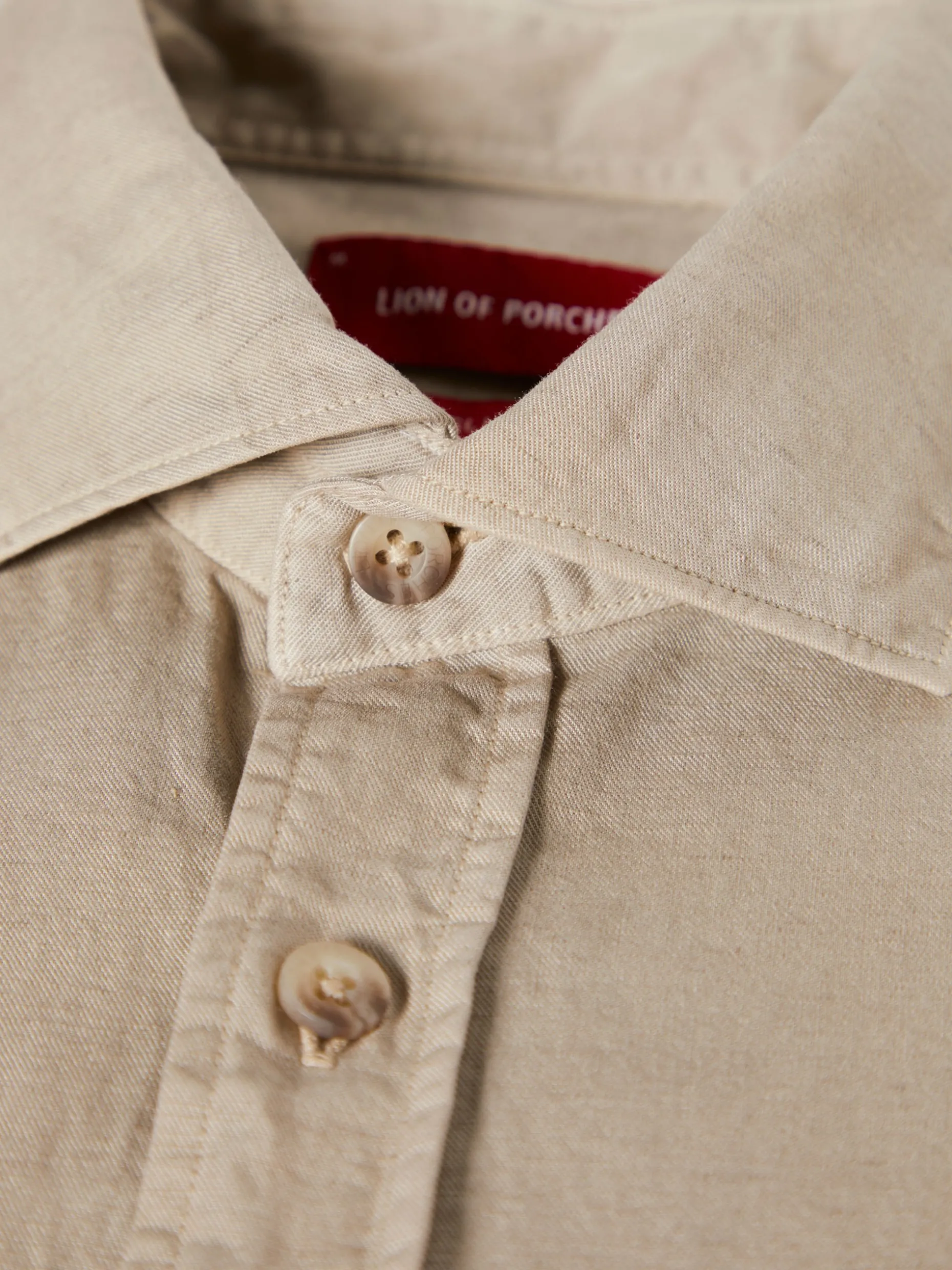 Camisa slim fit de manga curta|LION OF PORCHES Online