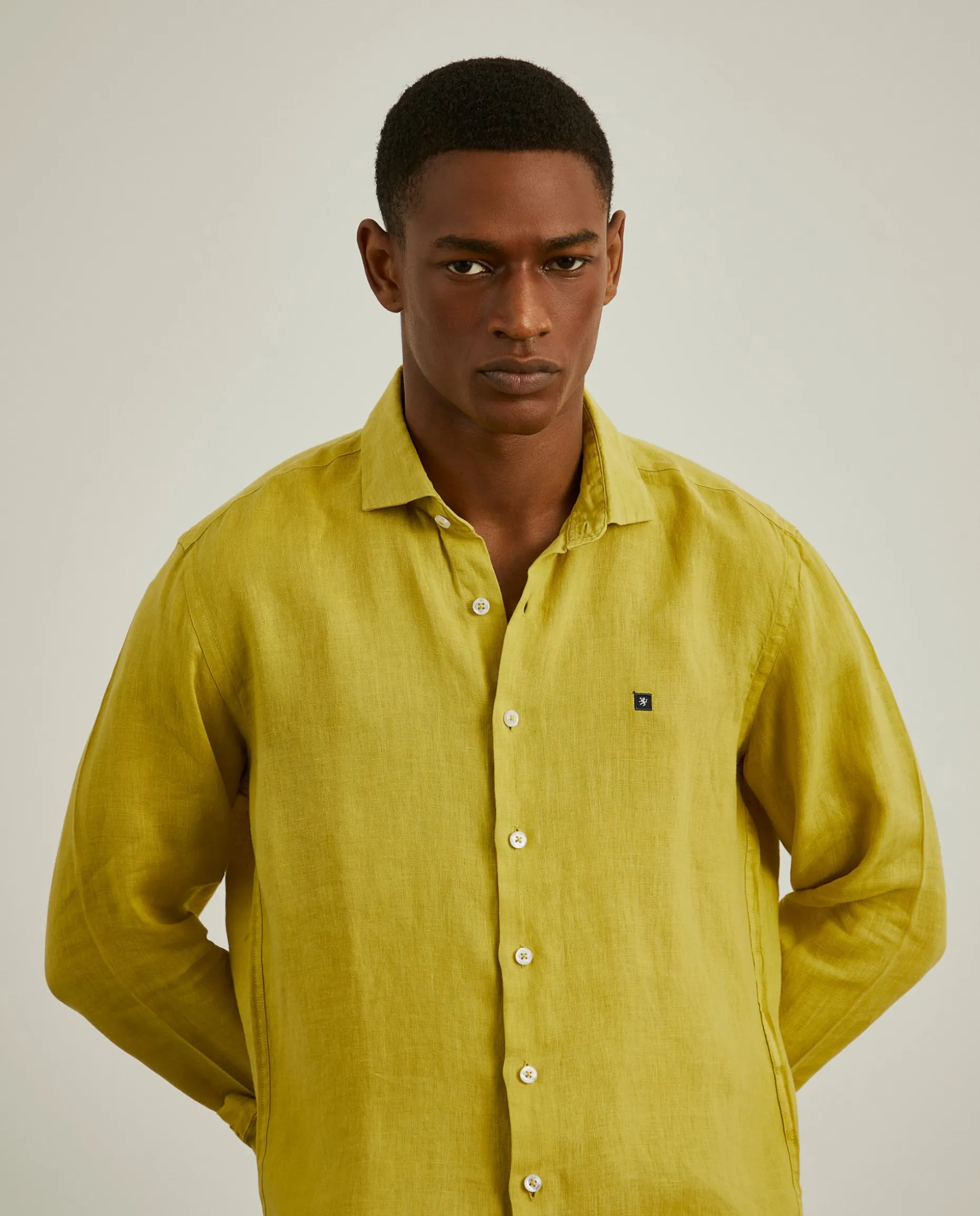Camisa slim fit em linho garment dye|LION OF PORCHES Flash Sale