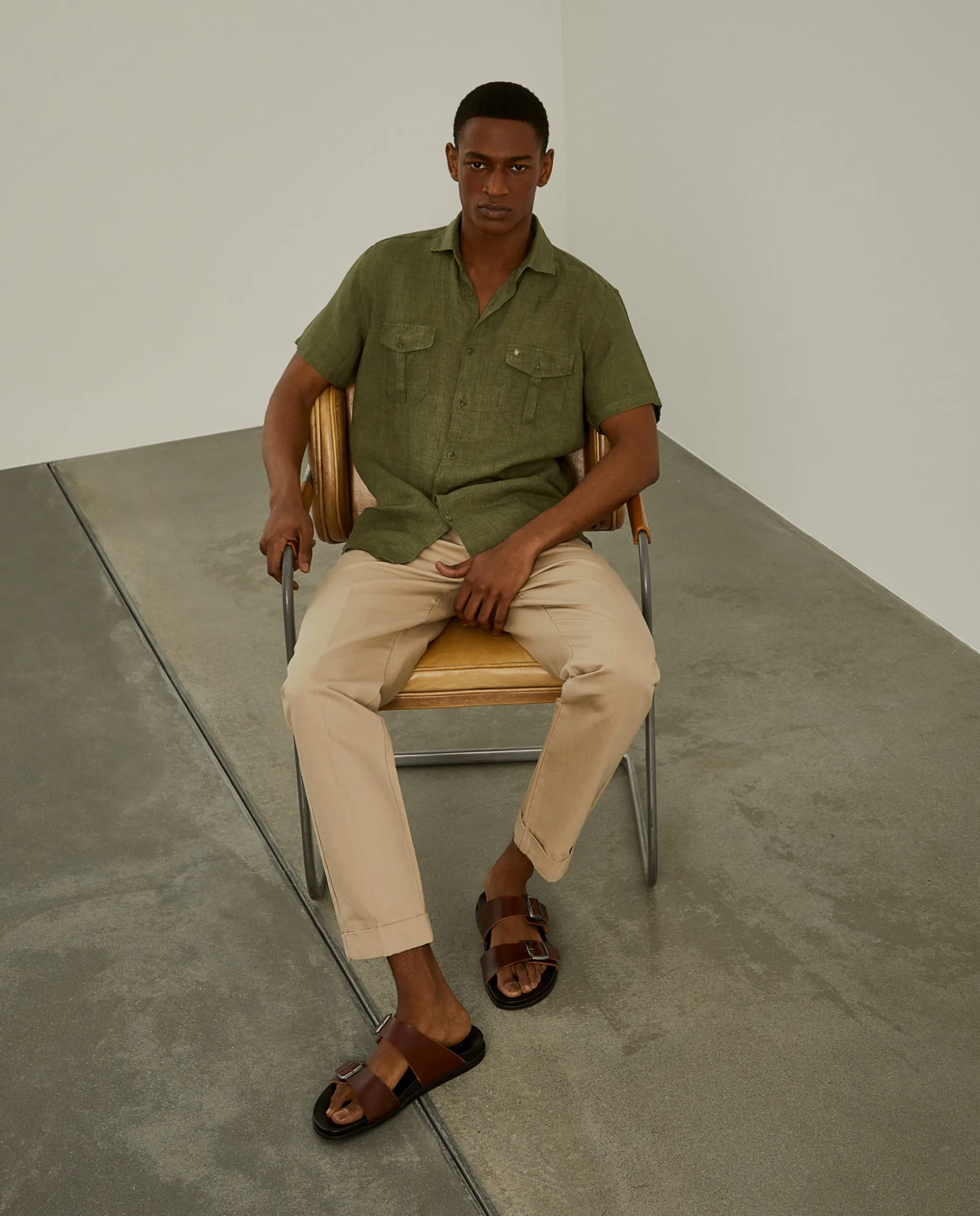Camisa slim fit manga curta em linho|LION OF PORCHES Hot