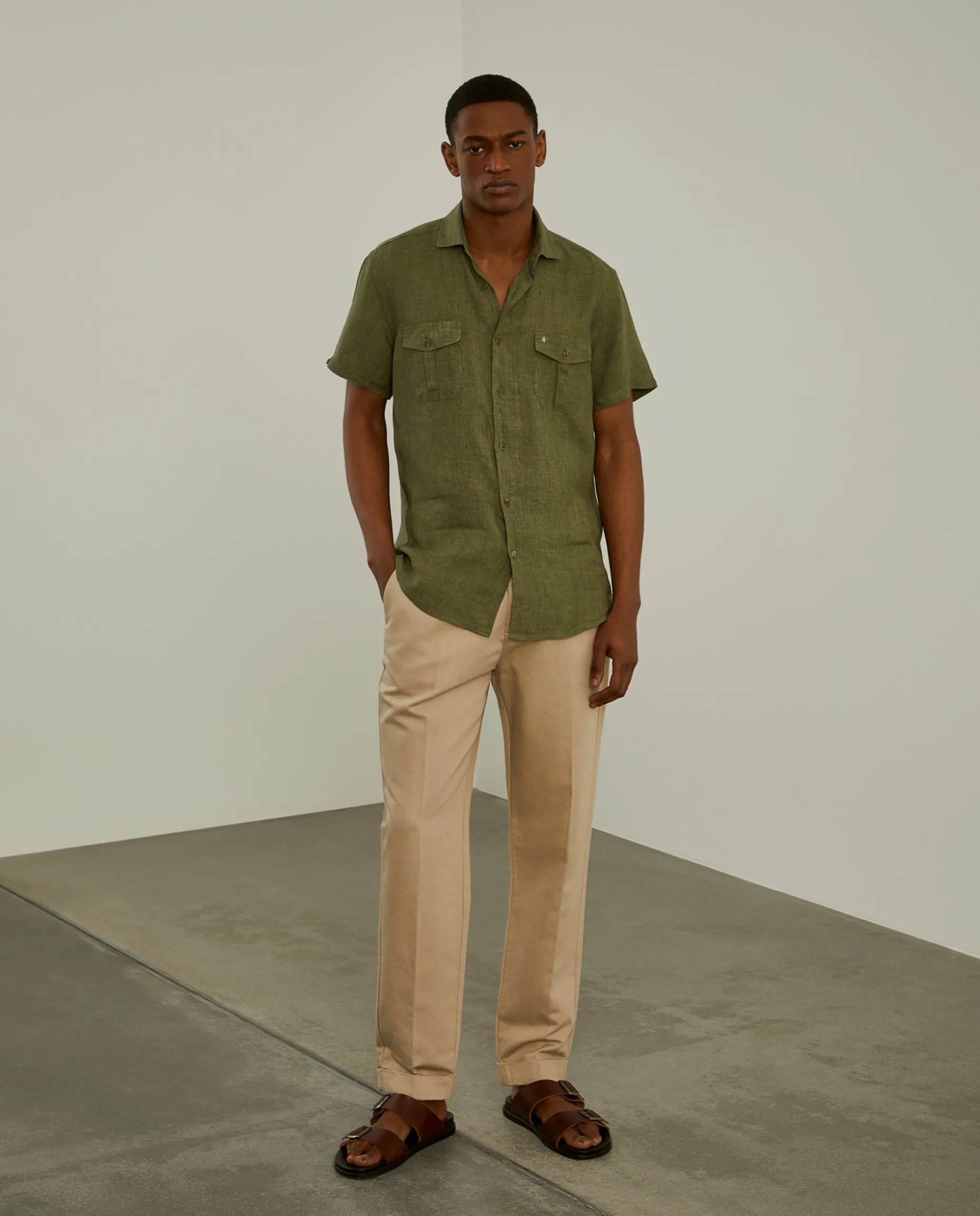 Camisa slim fit manga curta em linho|LION OF PORCHES Hot