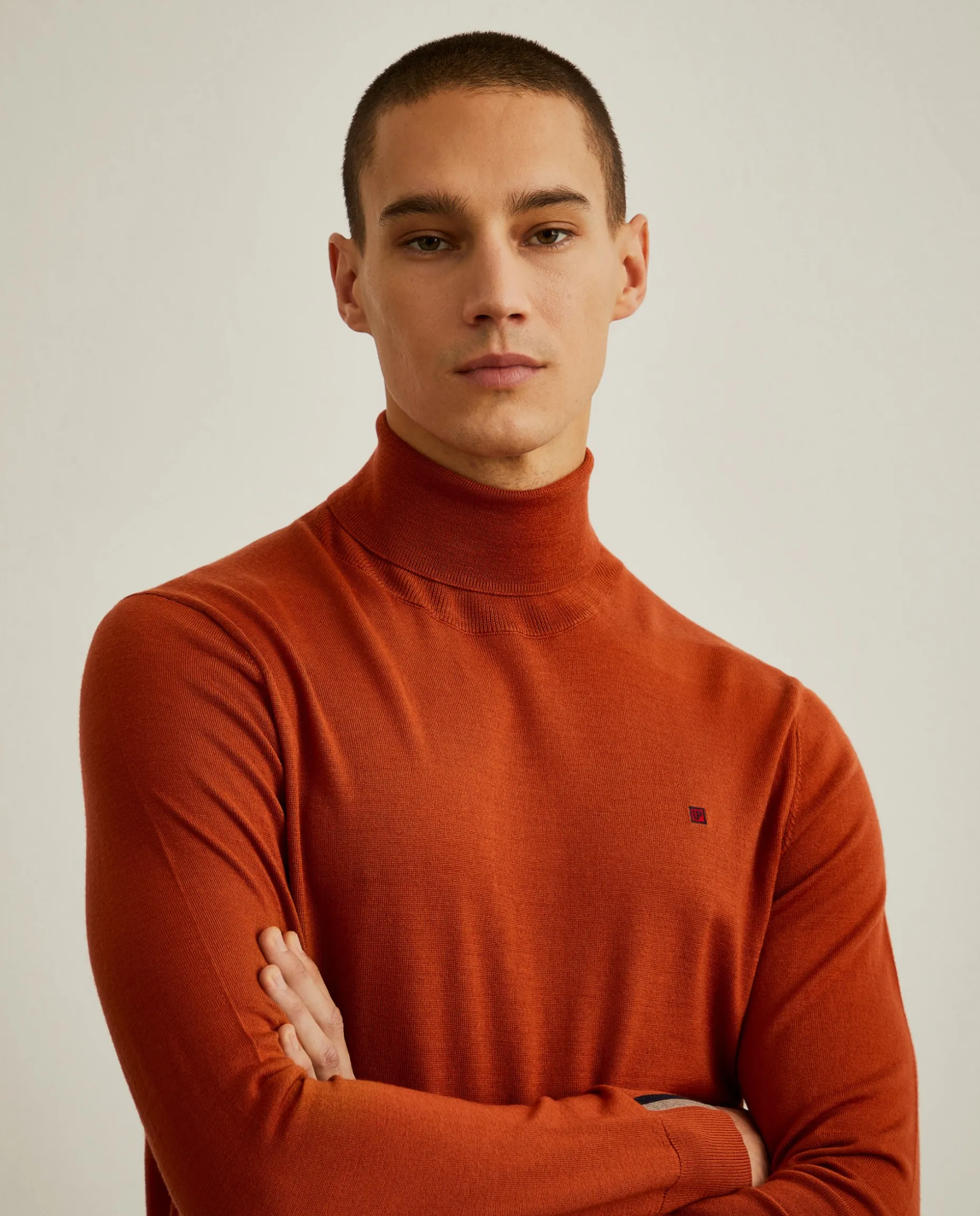 Camisola 100% lã merino com gola alta|LION OF PORCHES Online
