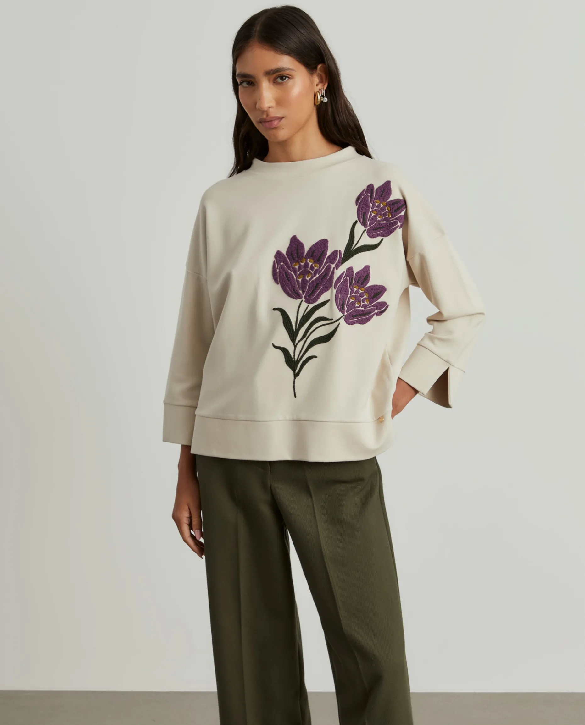 Camisola meia gola com bordado floral|LION OF PORCHES Sale