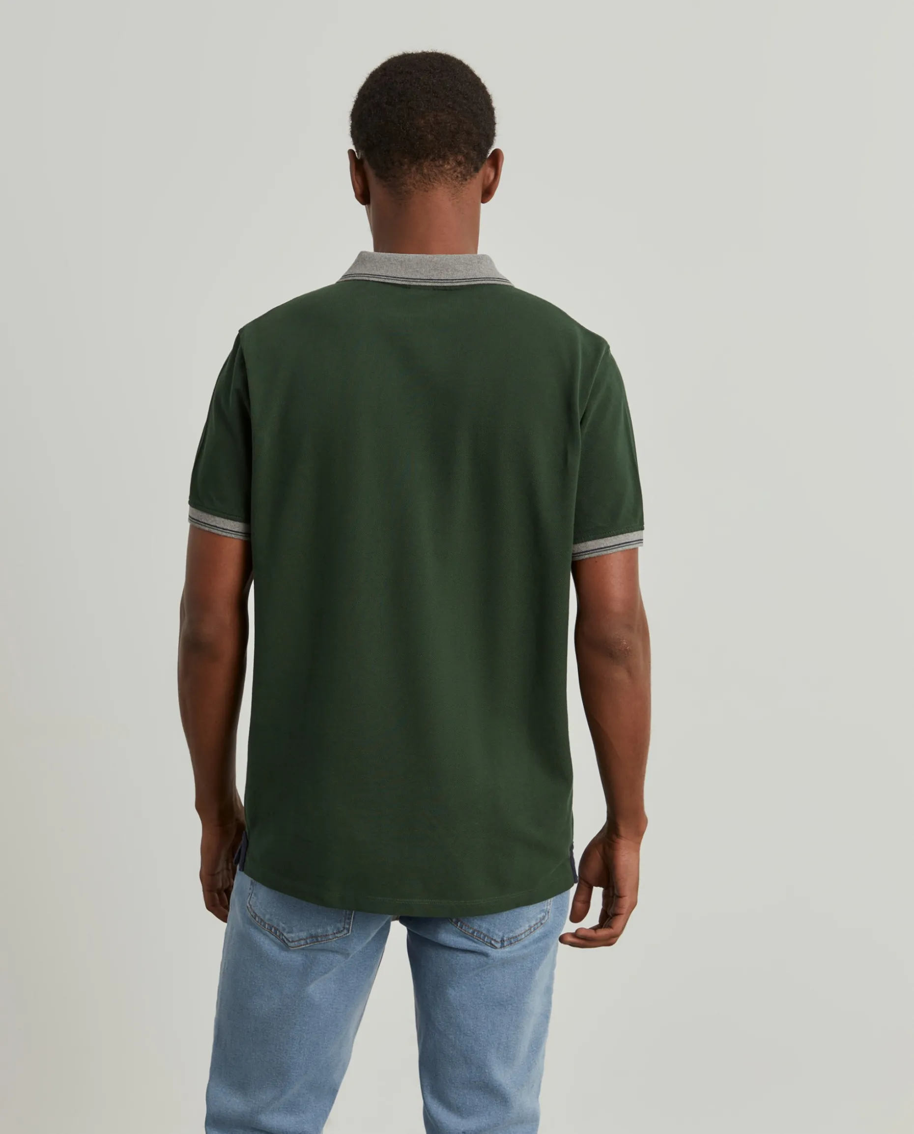 Polo piqué regular fit em algodão|LION OF PORCHES New