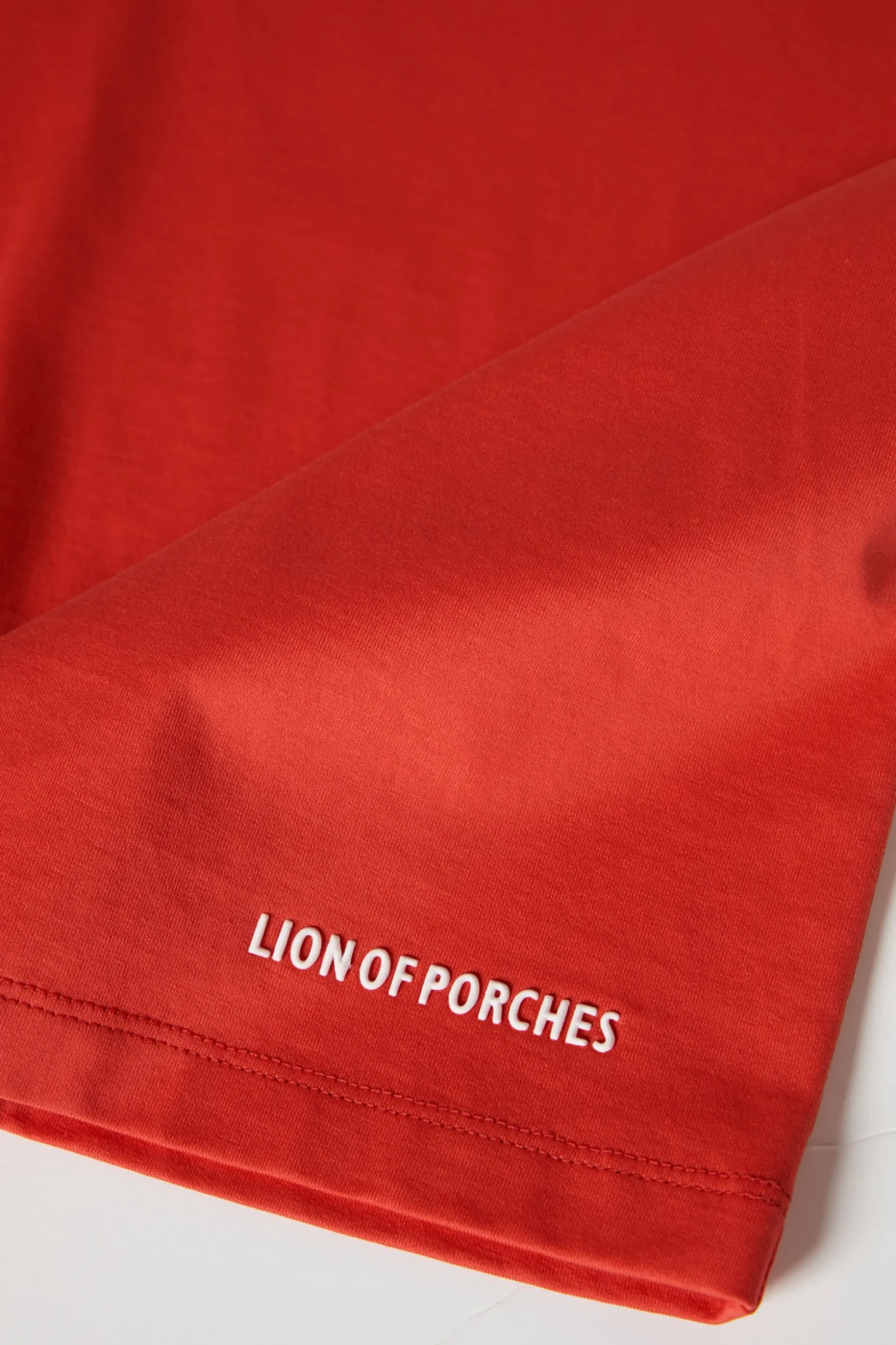 T-shirt de algodão decote em V|LION OF PORCHES Flash Sale